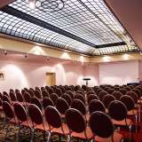 Tra le sue chicche va citata la sala Beethoven, adibita oggi a conferenze, la cui particolarit� risiede nella vetrata in stile liberty che avvolge il soffitto